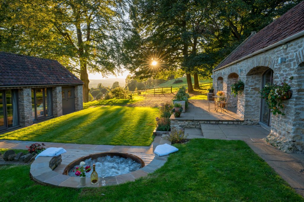congrove-barns-bath-luxury-holiday-cottage||||||||||||||||Congrove Barns Bath Luxury Holiday Cottage Outdoor Dining - Luxury Cotswold Rentals|||floor plans for Congrove Barns nr Bath|congrove-barns-plans