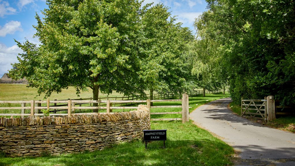 Stable Barn at Ampneyfield Farm