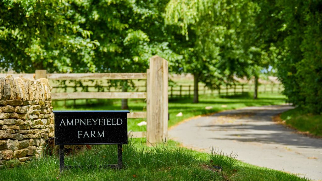 Stable Barn at Ampneyfield Farm