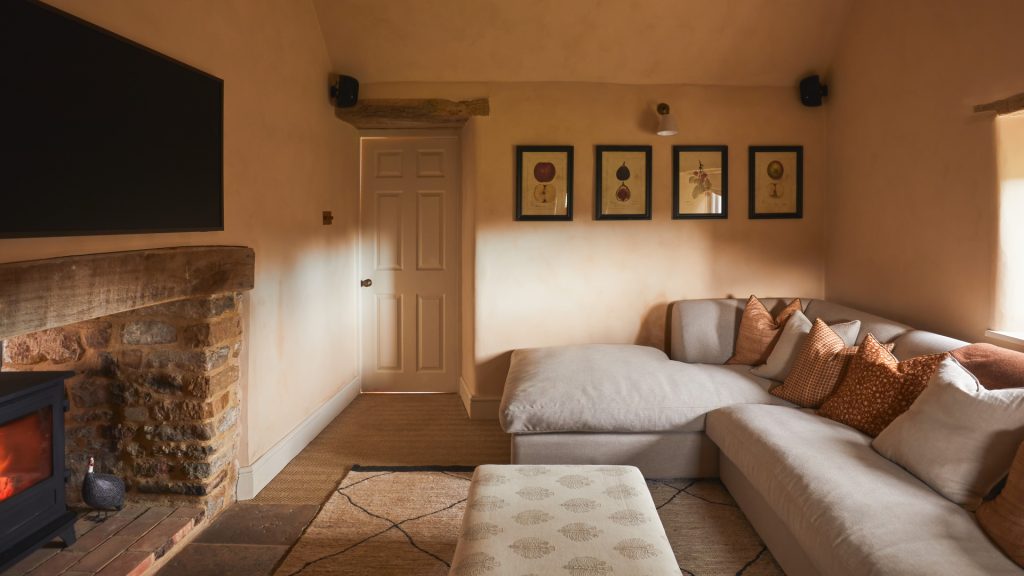 Latimer Farmhouse & Cottage