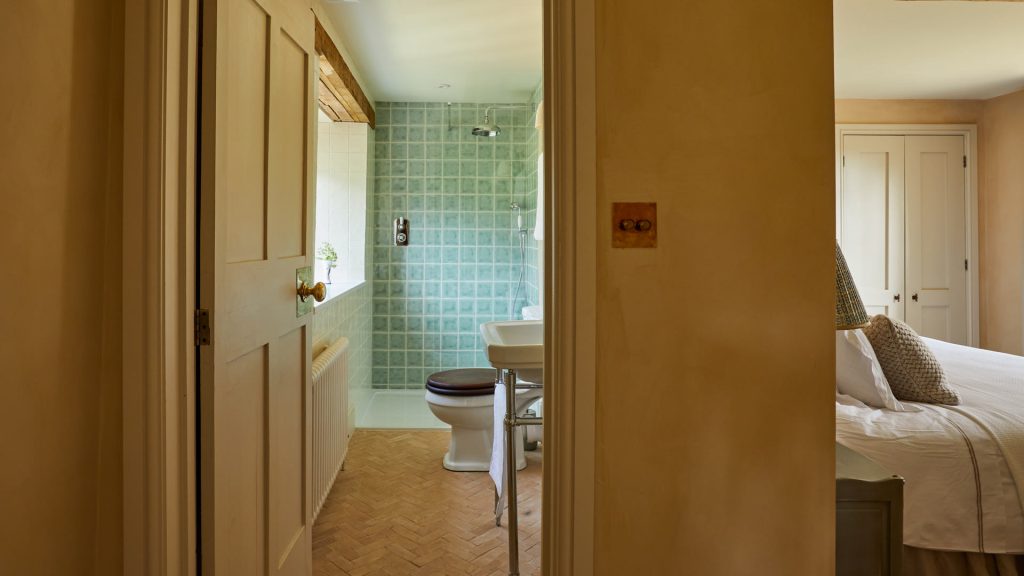 Latimer Farmhouse & Cottage