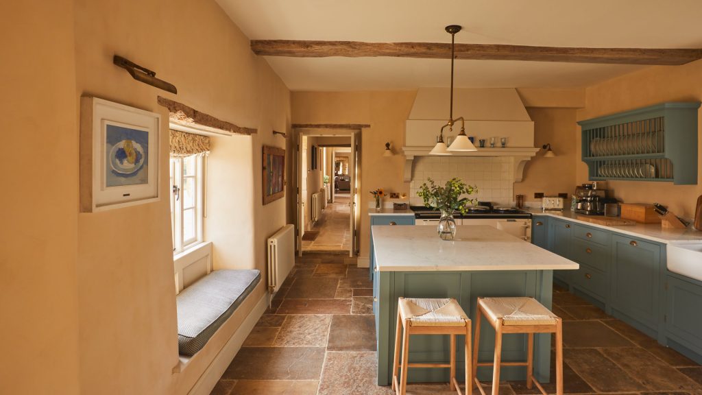 Latimer Farmhouse & Cottage