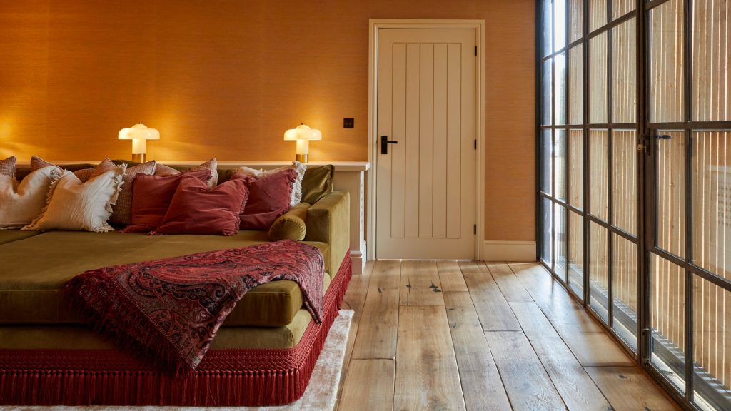 Latimer Farmhouse & Cottage