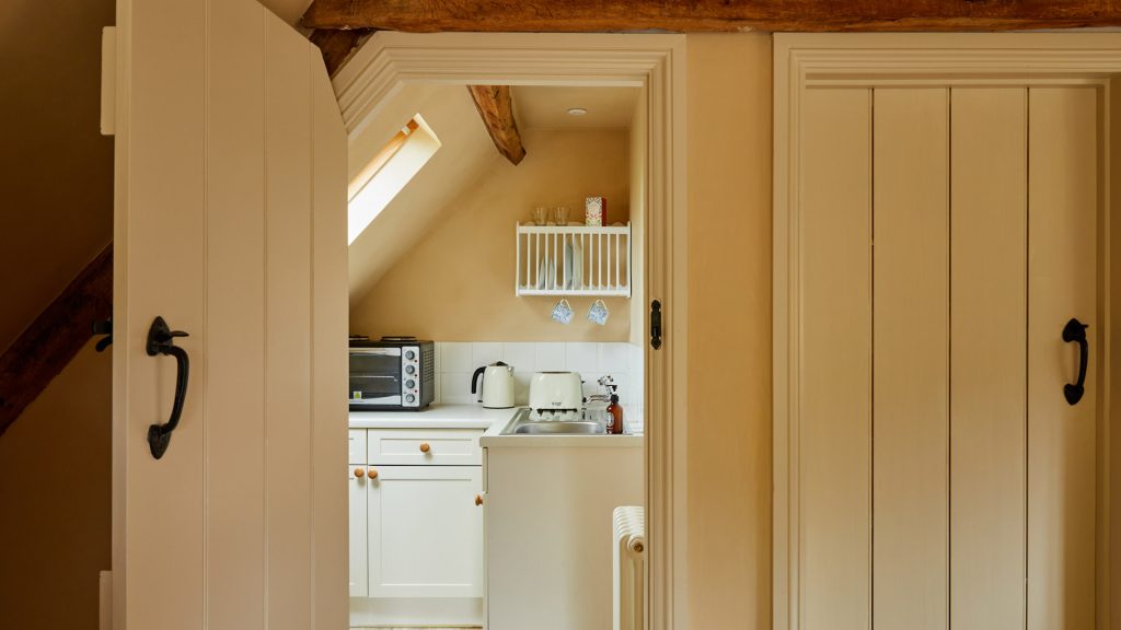 Latimer Farmhouse & Cottage