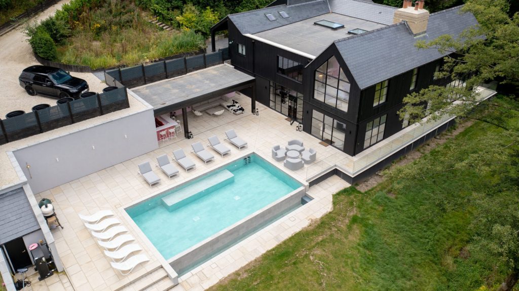 Hank’s House Chipping Norton