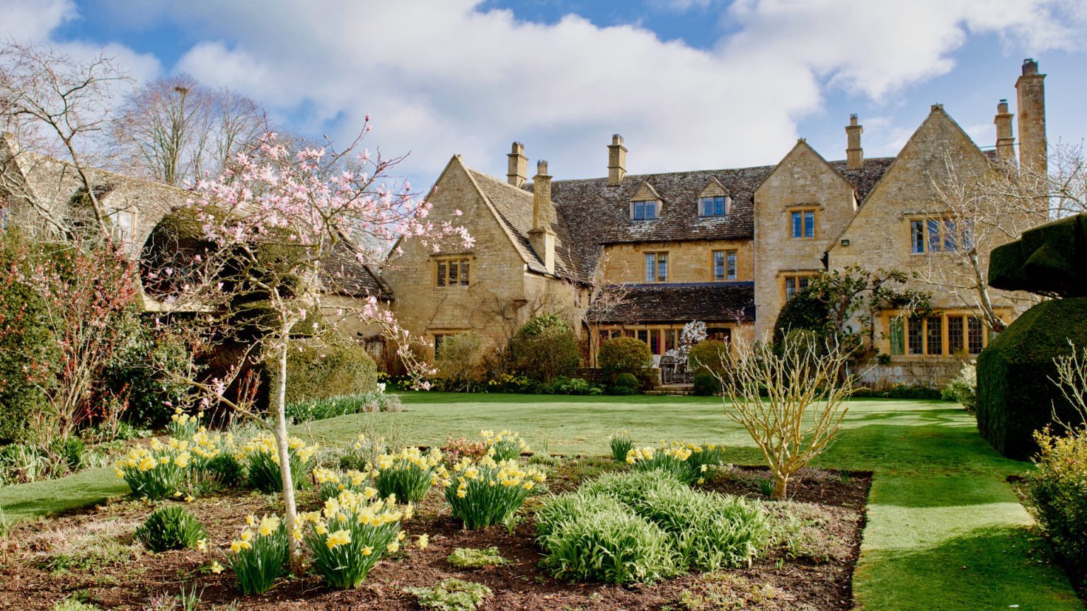 Pye corner broadway|featured|pye corner floor plan|broadway cotswold manor house featured|pye corner house broadway featured|Pye Corner House Floorplan 2017|Pye Corner House Floorplan 2017 1|Pye Corner House Floorplan 2017 2|||||||||||||||||||||||||||||||||||||||||||||||||Pye Corner Broadway||||||||||||||||||||||||||||||||Pye Corner House broadway worchestershire|Pye Corner House snowhill lane broadway|Pye Corner House long pool|Pye Corner House Summer snowshill lane|pye corner entrance hall|pye corner drawing room|pye dining room|Pye Corner House|pye corner childrens play area