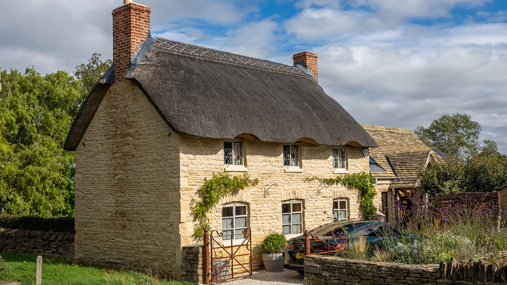 the Little Cottage kingham 1