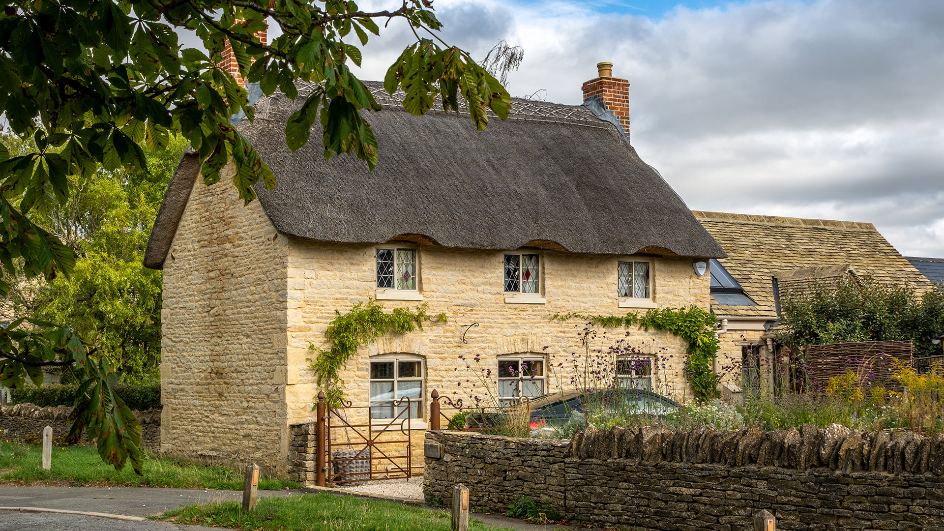 the Little Cottage kingham 2