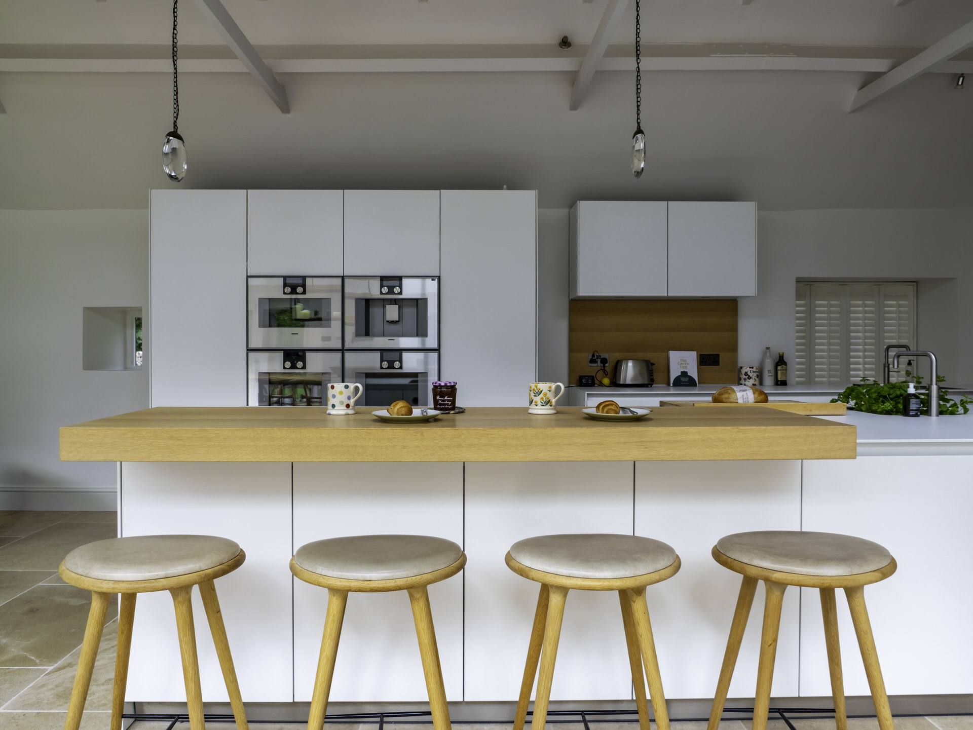 Brook House Ewen 46