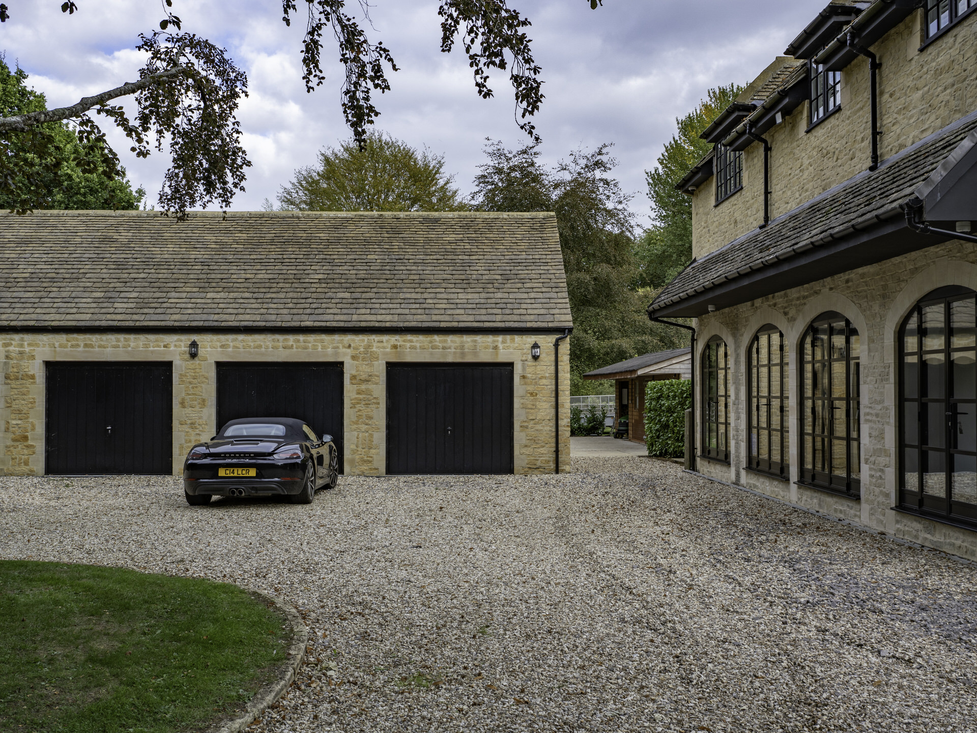 Brook House Ewen 136