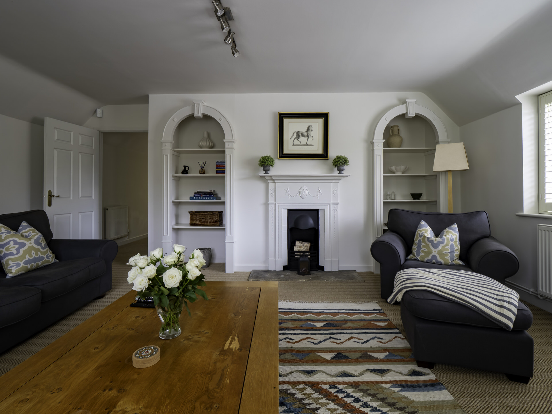 Brook House Ewen 123