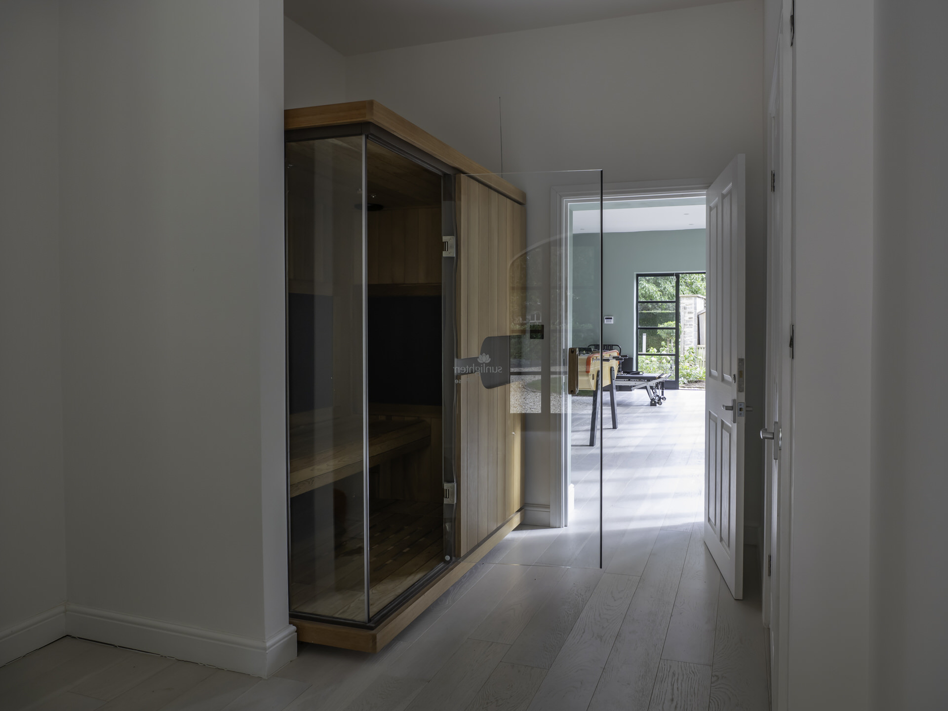 Brook House Ewen 116
